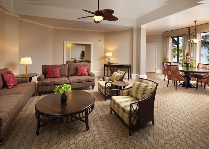 Historic Wing King Suite
