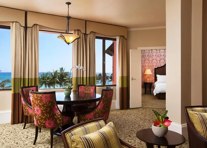 Historic Wing King Suite